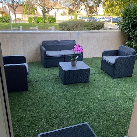 Logement Entier Chambre+Salon + Jardin & Terrasse Les Ulis Esterno foto