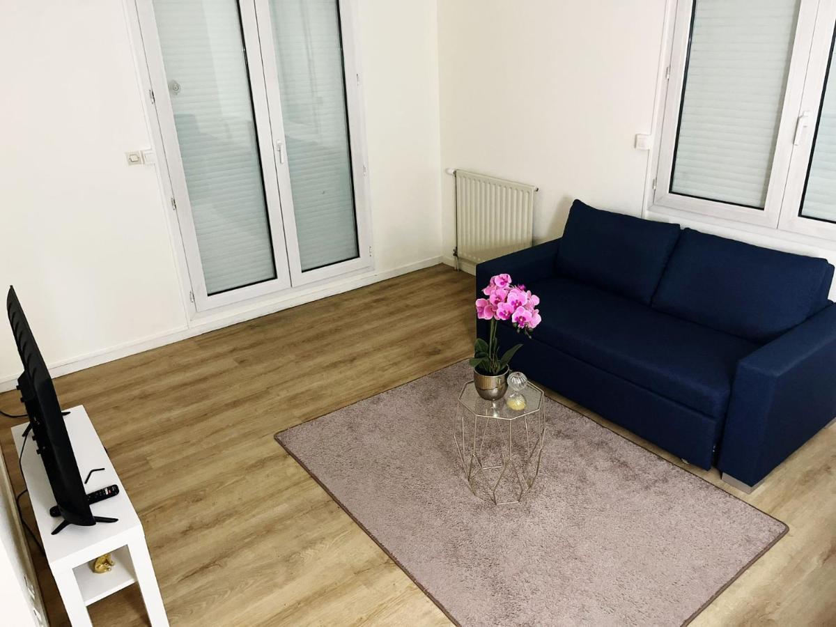Logement Entier Chambre+Salon + Jardin & Terrasse Les Ulis Esterno foto