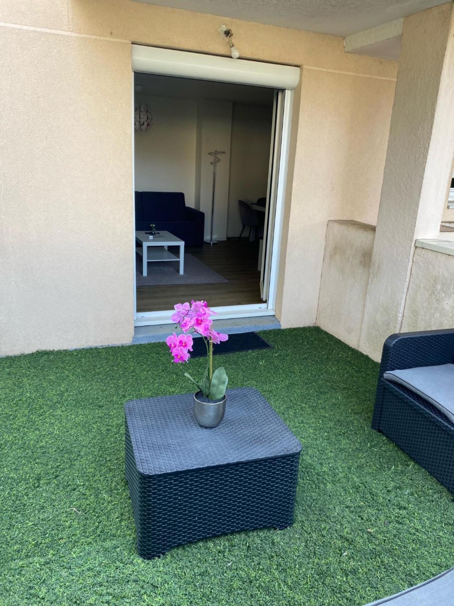 Logement Entier Chambre+Salon + Jardin & Terrasse Les Ulis Esterno foto